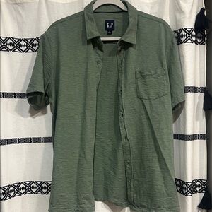 GAP Men's Olive Casual Button Down Shirt